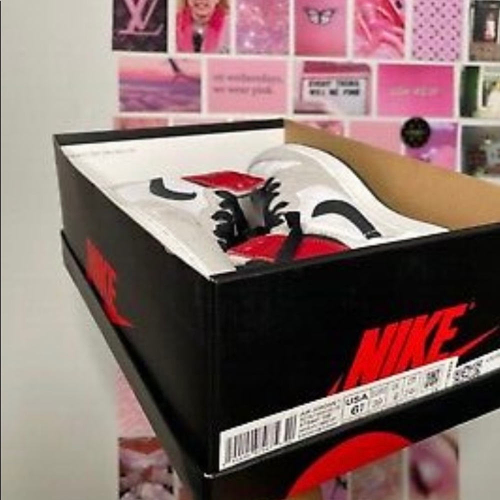 Size 6.5 - Jordan 1 Retro High OG Smoke Gray 2020